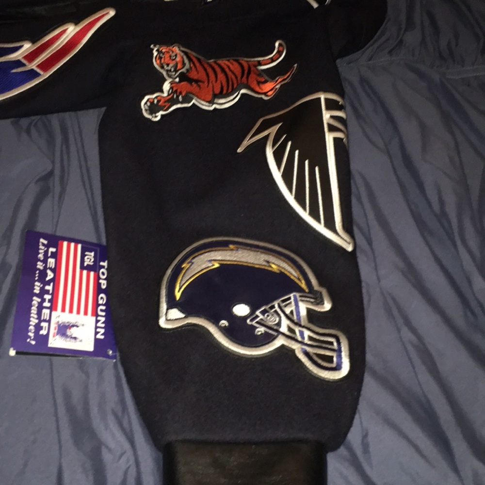 NFL Bomber Jacket vintage NWT - Picture 2 of 6